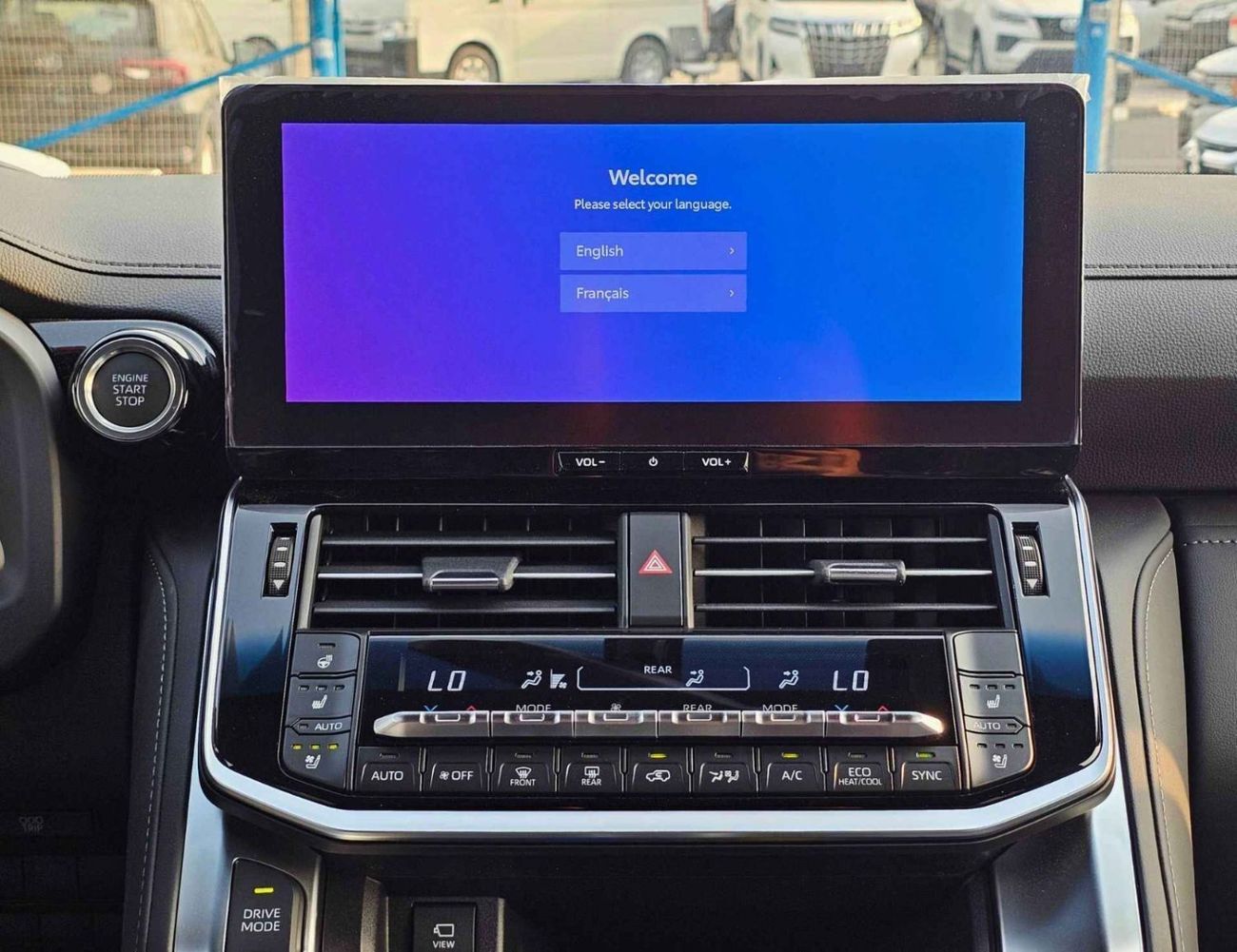 تويوتا لاند كروزر VXR TOYOTA LANDCRUISER VXR TWIN TURBO FULL OPTION | 3.5L V6 PETROL A/T 4WD 2026 (EXPORT ONLY AFRICA)