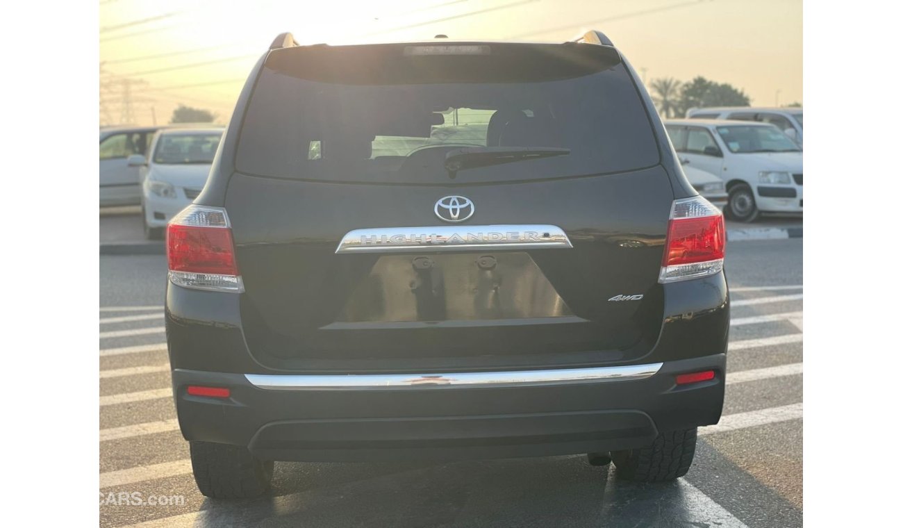 Toyota Highlander 2012 Toyota Highlander 4x4 / EXPORT ONLY/ فقط للتصدير