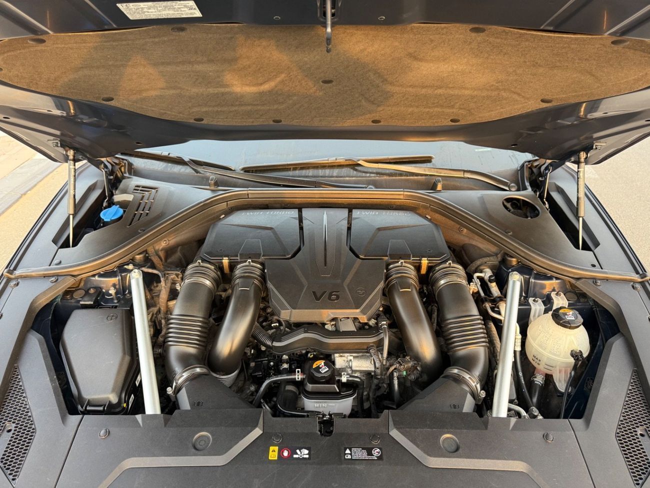 هيونداي جينيسس 2022 ROYAL SPORT 3.5 TURBO PANORAMA