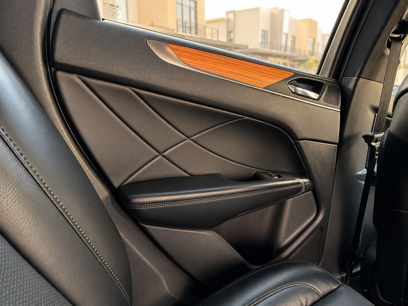 Lincoln MKC SELECT