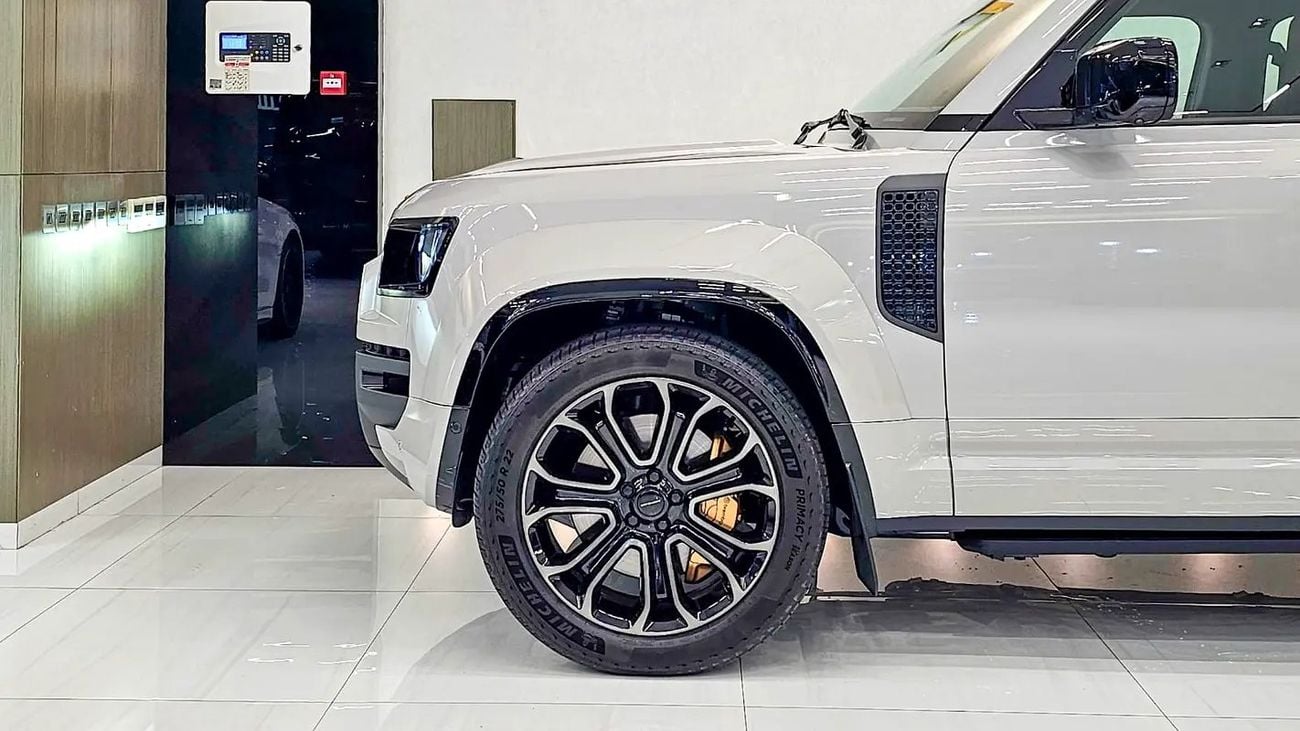Land Rover Defender 110 OCTA EDITION ONE P635
