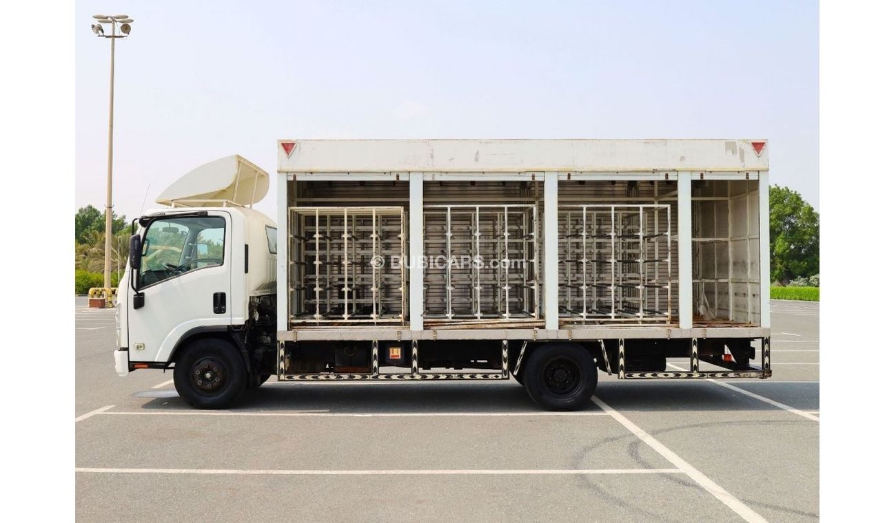 إيسوزو NPR LONG CHASSIS WATER DELIVERY SHUTTER BOX - DIESEL | GCC SPECS | READY TO DRIVE