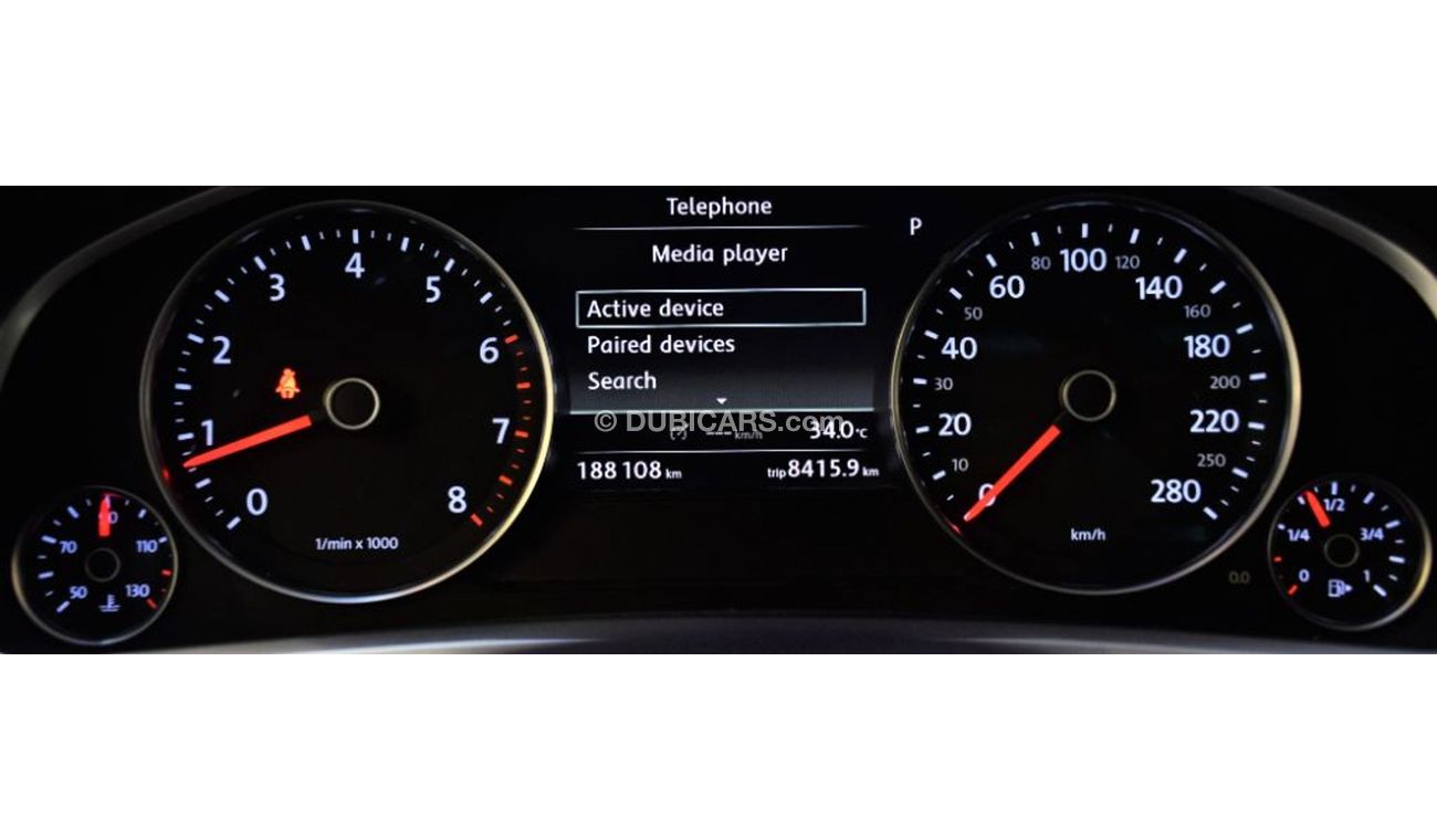 Volkswagen Touareg AMAZING Volkswagen Touareg 2012 Model! Silver Color! GCC Specs