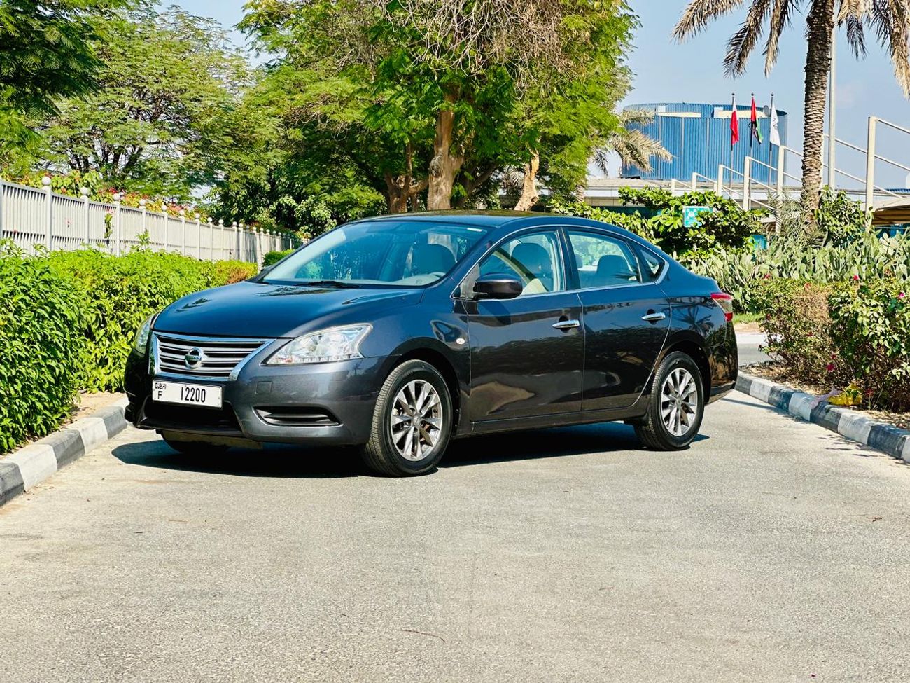 نيسان سنترا LE 1.6L