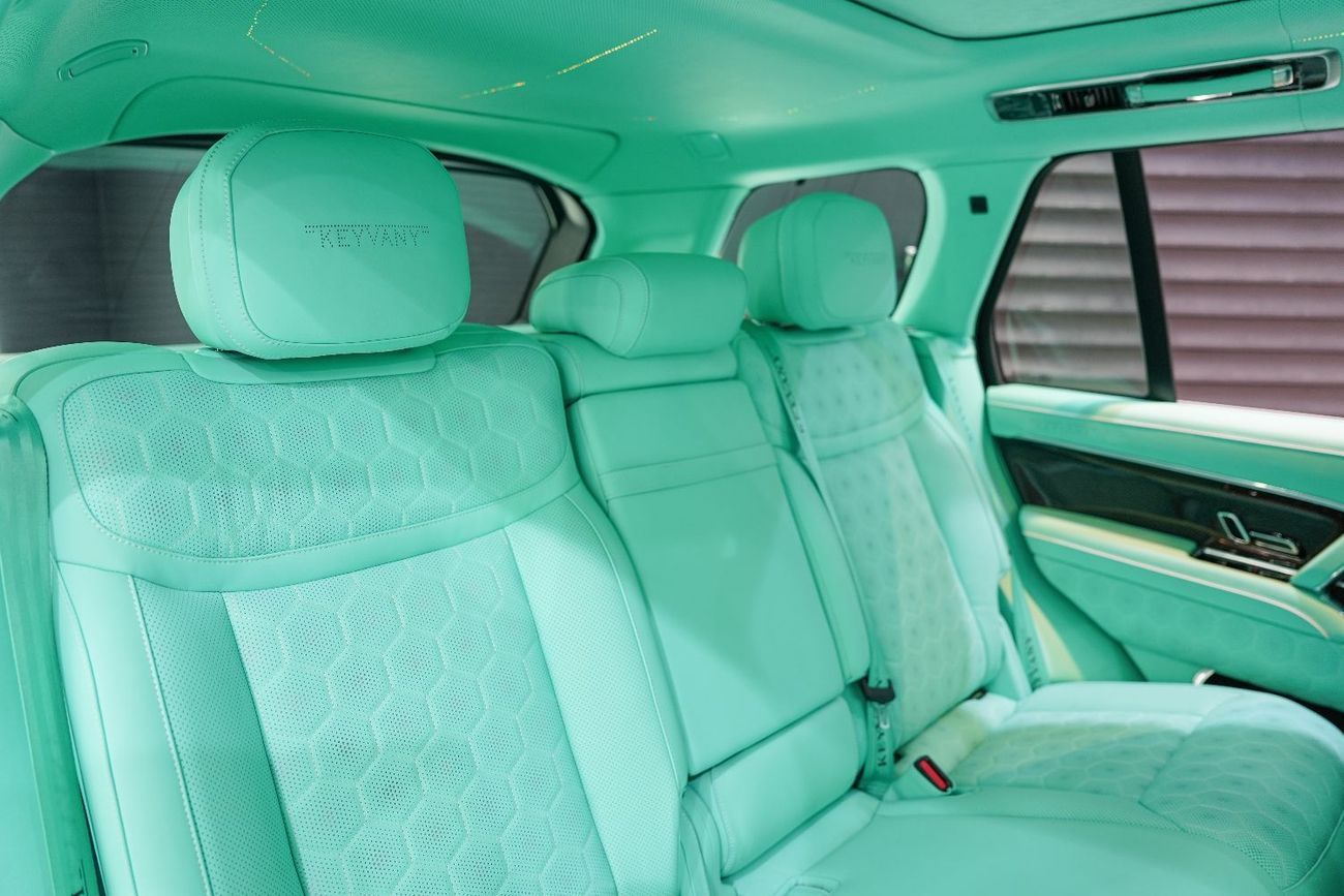 Land Rover Range Rover HSE P530 4.4L Vogue, Full Keyvany Kit, Rear Entertainment, Panoramic Roof w/ Starlight!!