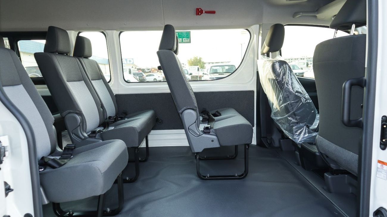 Toyota Hiace ECT0034 - Toyota Hiace Hrf Passenger Van 3.5L Petrol Manual - Black Bumper