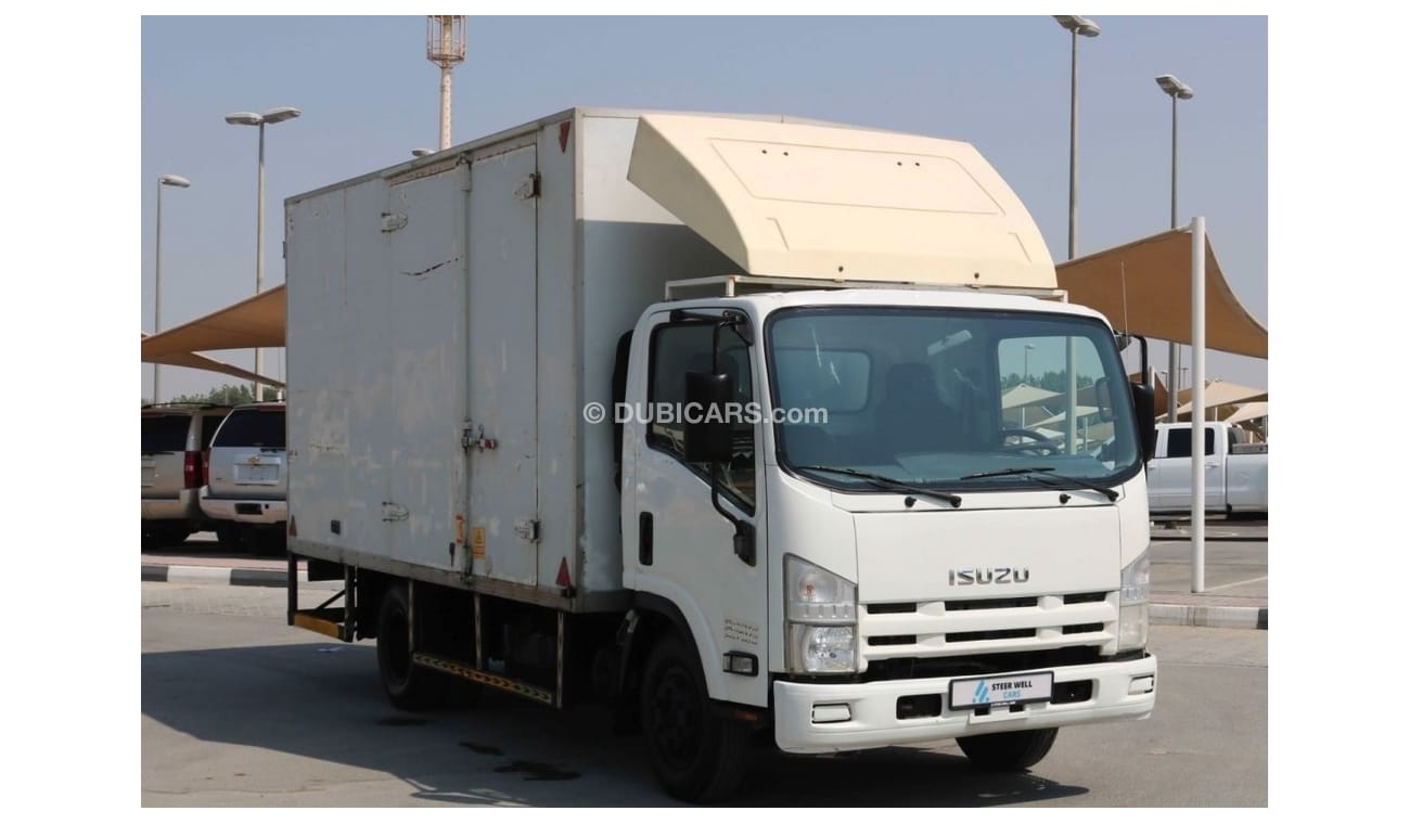Isuzu NPR 2014 | DRY BOX WITH GCC SPECS AND EXCELLENT CONDITION