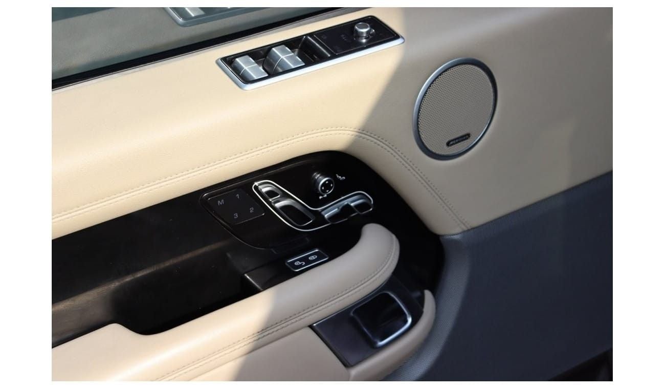 لاند روفر رينج روفر Range Rover Vogue HSE / 2019 / V8 / Supercharged / GCC / free Accident