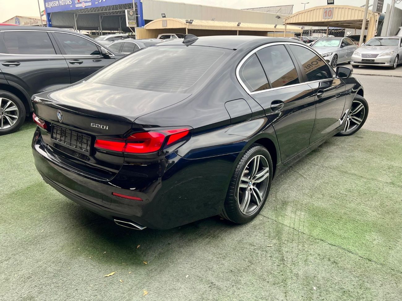 BMW 520i M Sport Comfort 2.0L fast owner under warranty egancy original condition free accedant no paint agac