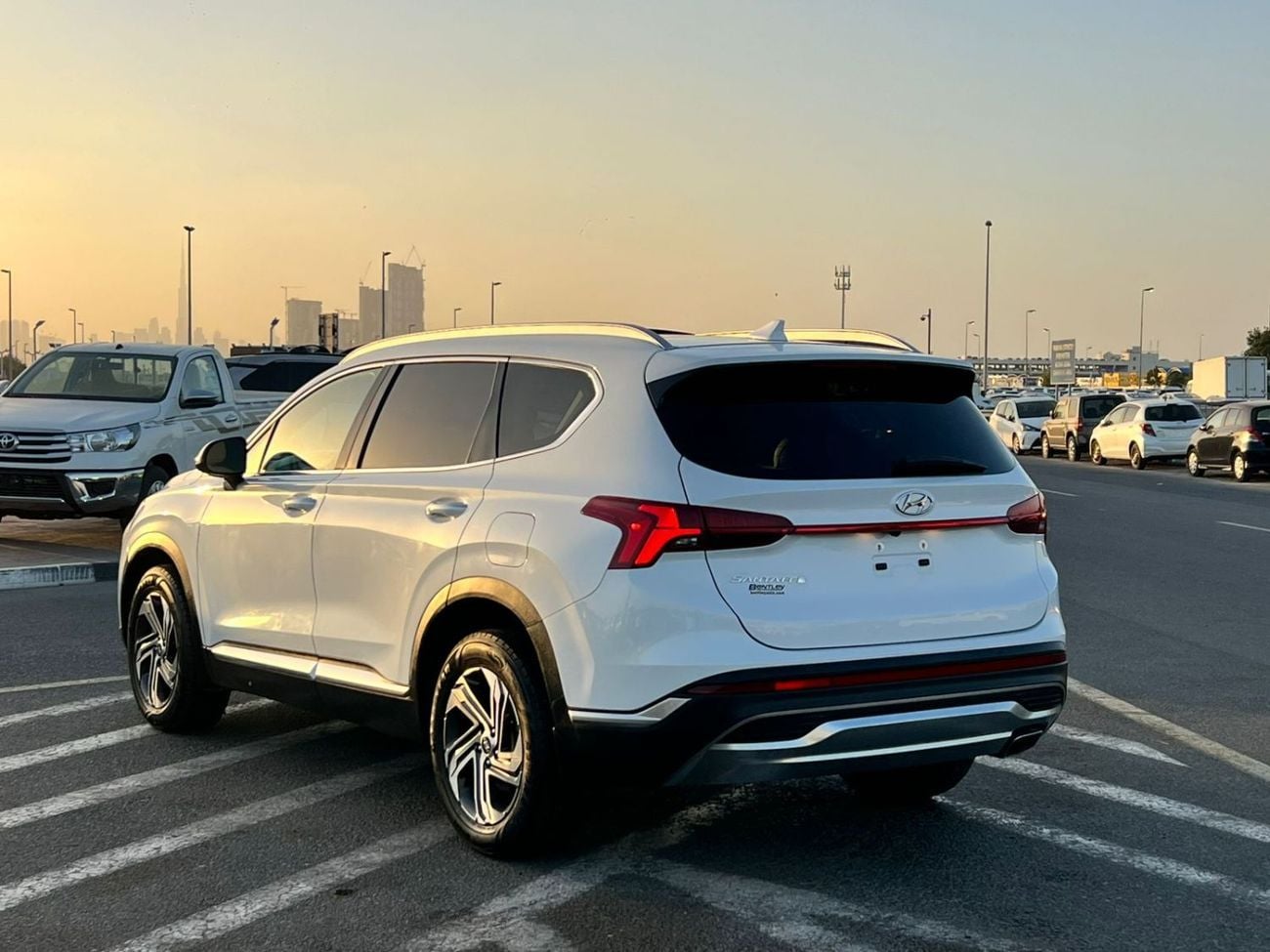 Hyundai Santa Fe SMART 2022 Hyundai Santa Fe Full Option 2.5L V4 -Panoramic Sunroof - Leather Seat - Rear Camera