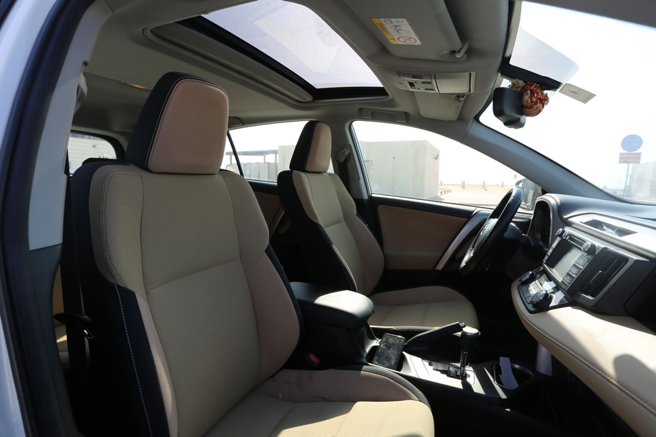 Toyota RAV4 2.5c GXR 4WD with Cruise Control & Alloy Wheels(64040)