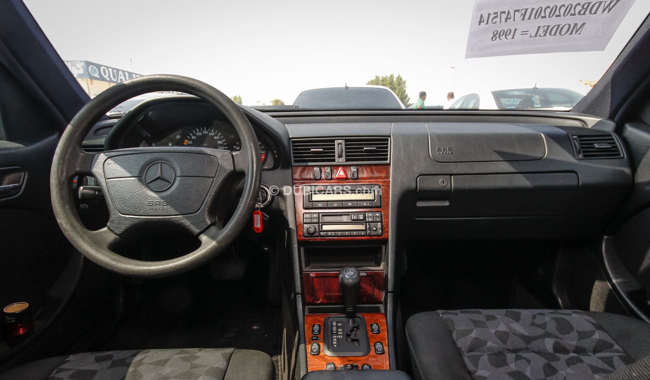 Mercedes-Benz C 200