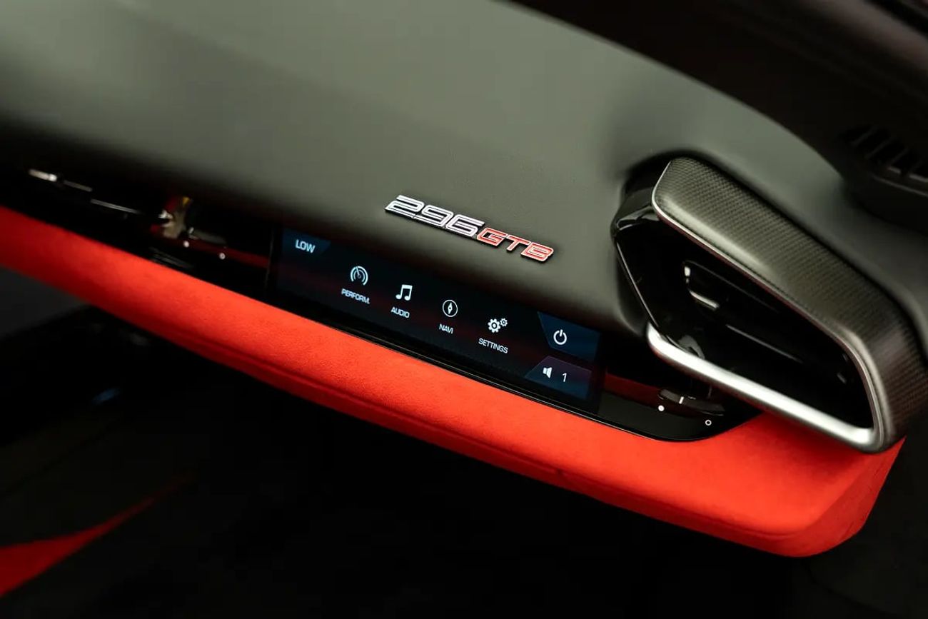 فيراري 296 GTB 3.0T V6 PHEV