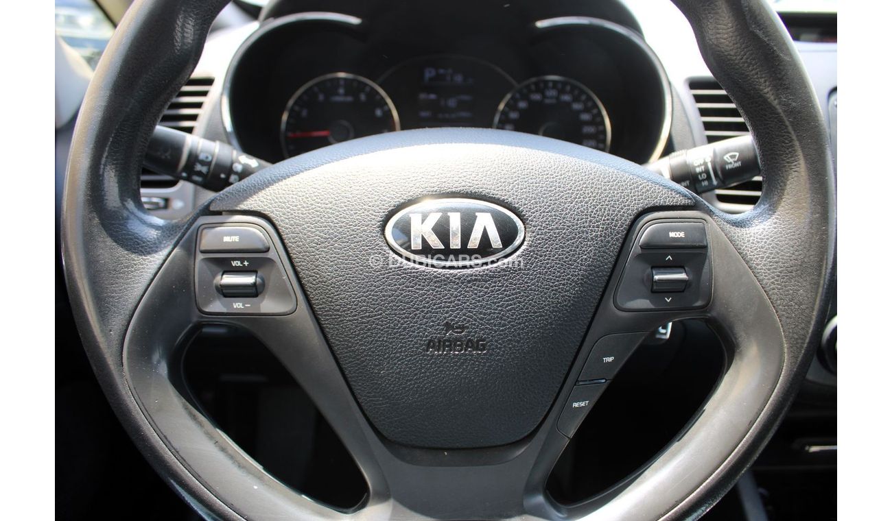 Kia Cerato EX KIA CERATO - 2017  - GCC - 1600 CC - PERFECT CONDITION INSIDE OUT -