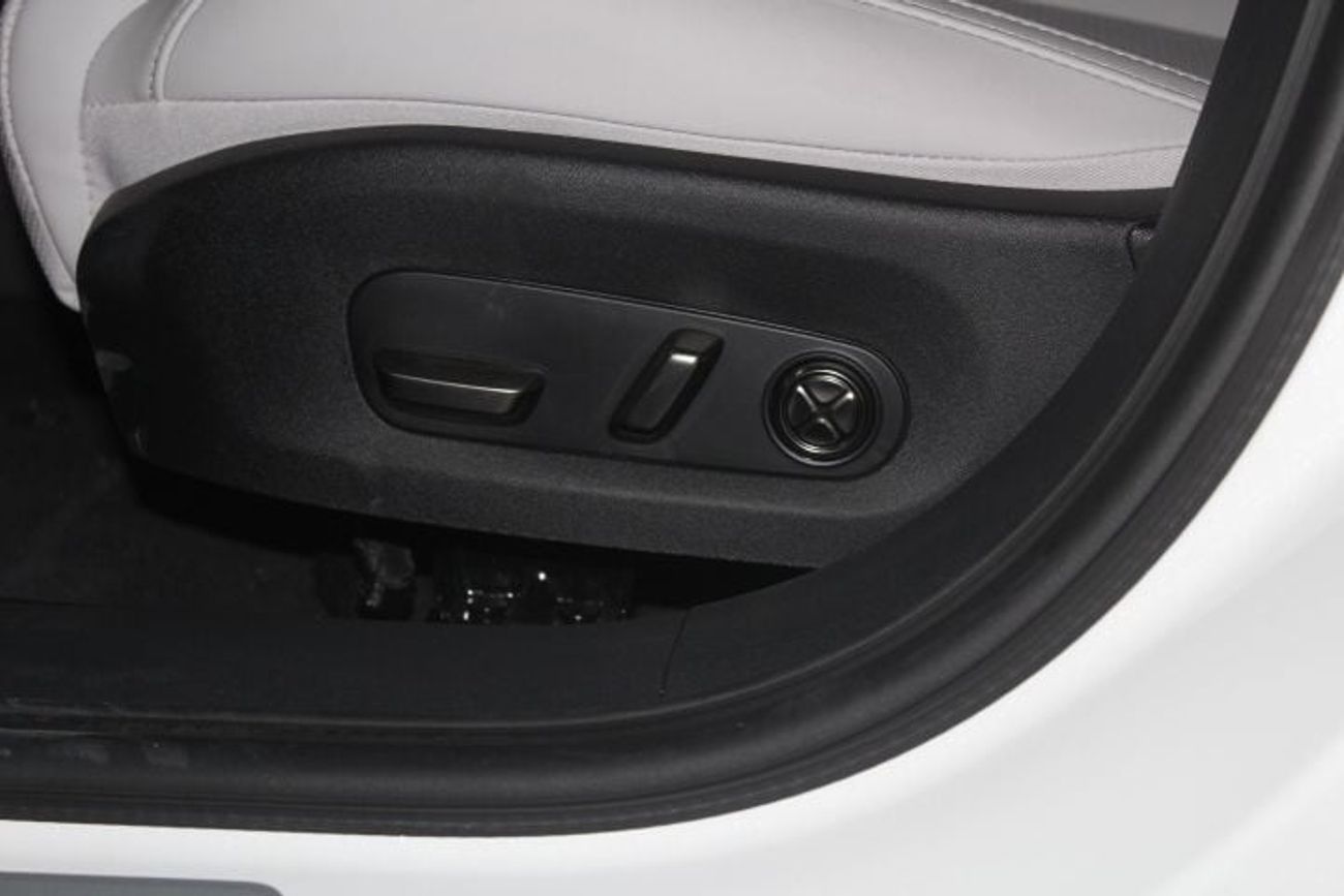 Xiaomi SU7 RWD