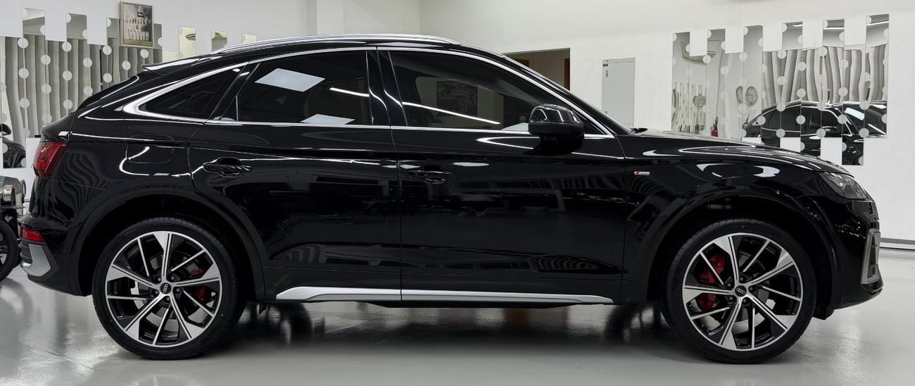 أودي Q5 45 TFSI Quattro Sport 2.0L