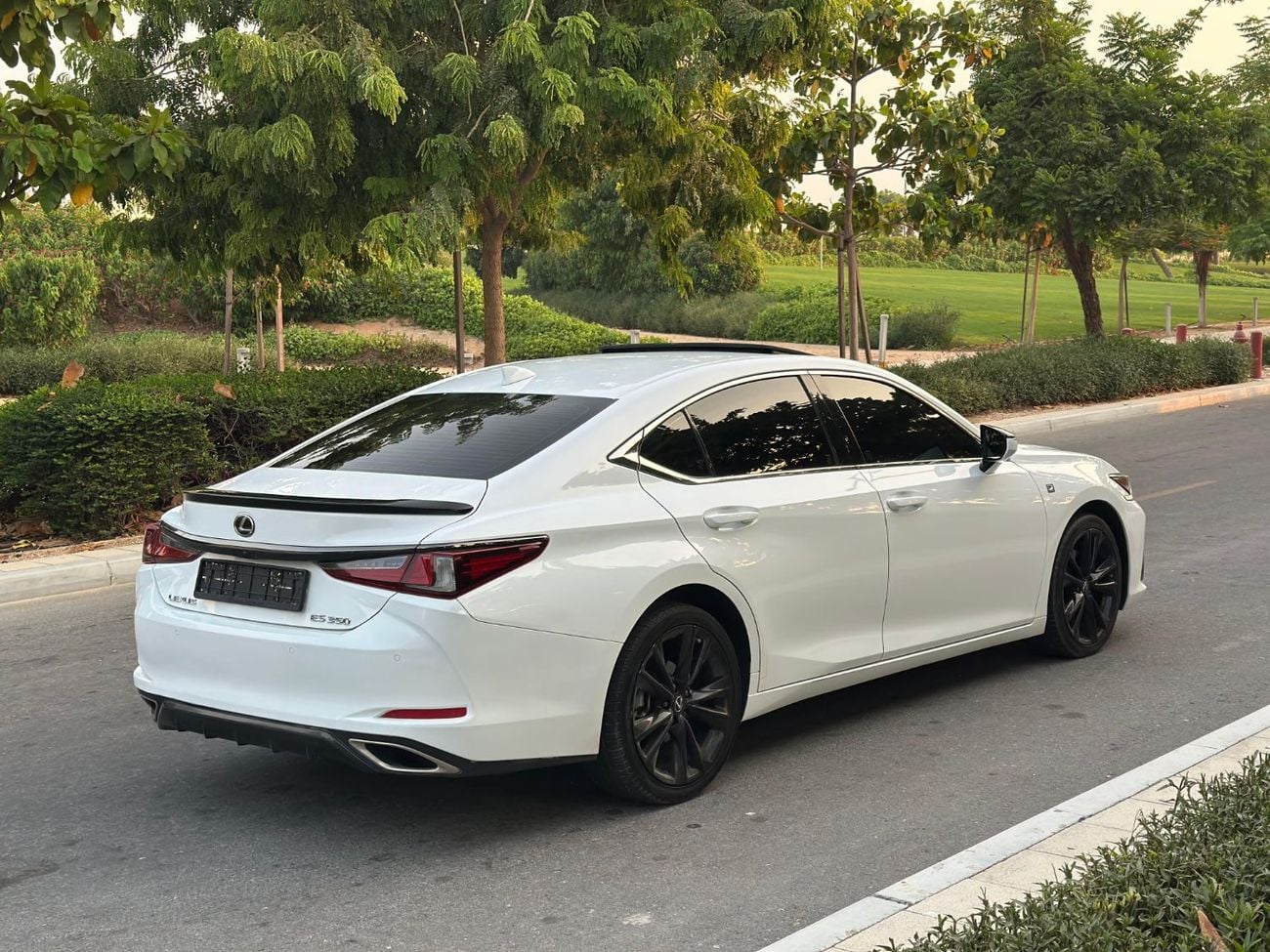 لكزس ES 350 F SPORT