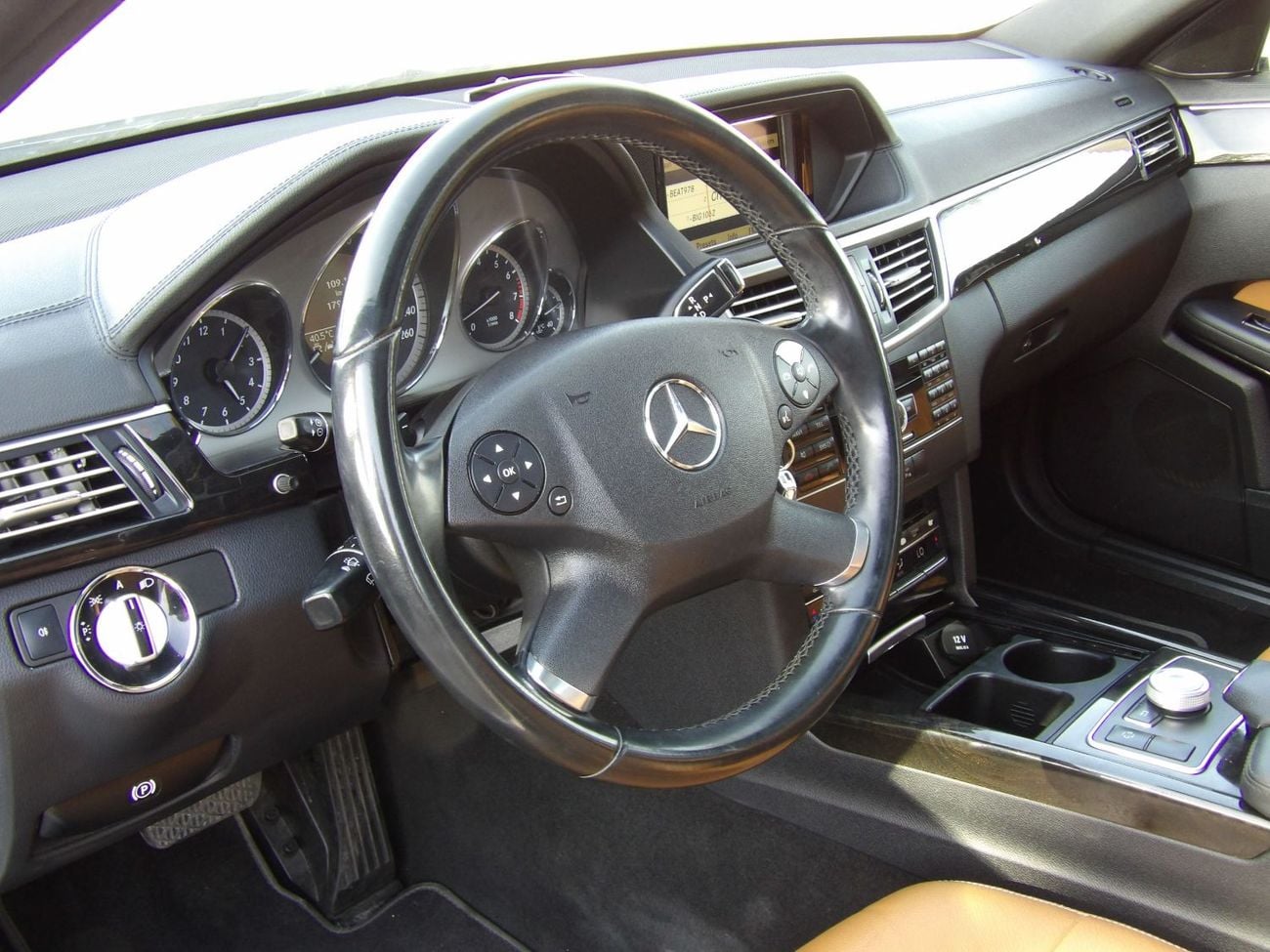 مرسيدس بنز E300 AVANTGARDE SPORT