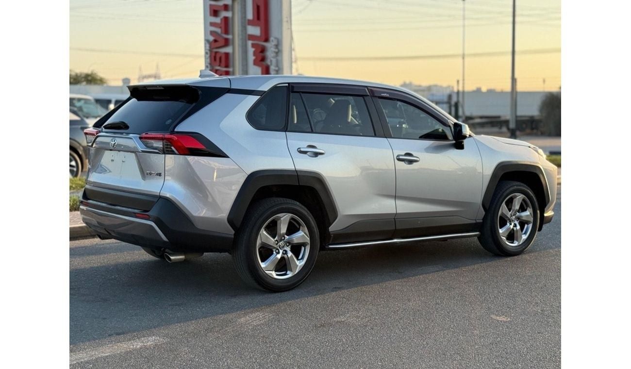 تويوتا راف ٤ TOYOTA RAV4 Full Option Premium