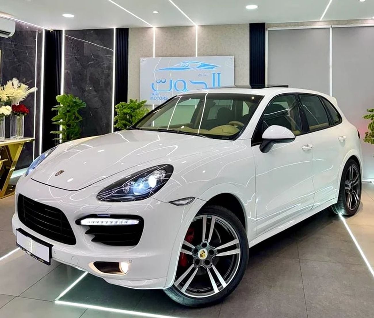 بورش كايان GTS AMAZING GTS V8 || GCC || FULLY LOADED || PERFECT CONDITION || RADAR