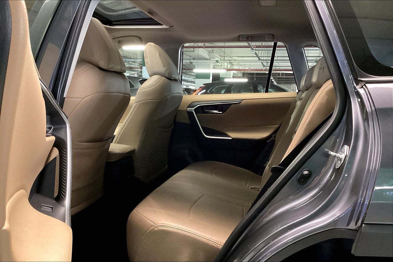 تويوتا راف ٤ VX | شامل الضمان | 0 ﺪﻔﻋﺓ ﺃﻮﻟﻯ