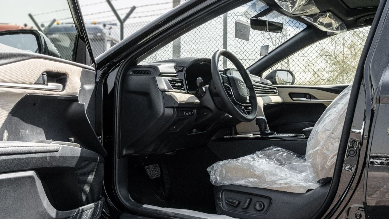 تويوتا كامري 2026 Toyota Camry E-plus 2.5L Hybrid (Black-Beige)