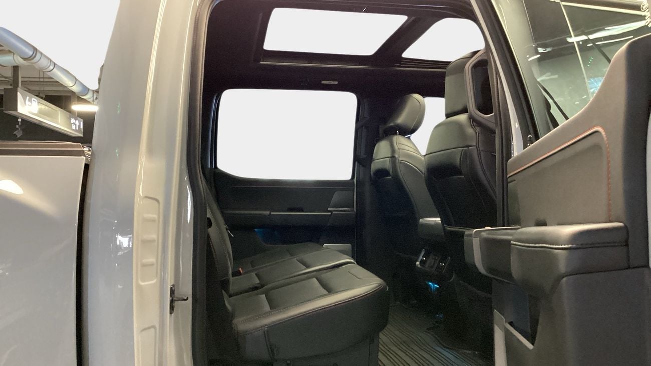 Ford F-150 RAPTOR SUPER CREW CAB | Guaranteed Warranty | 0 Down Payment