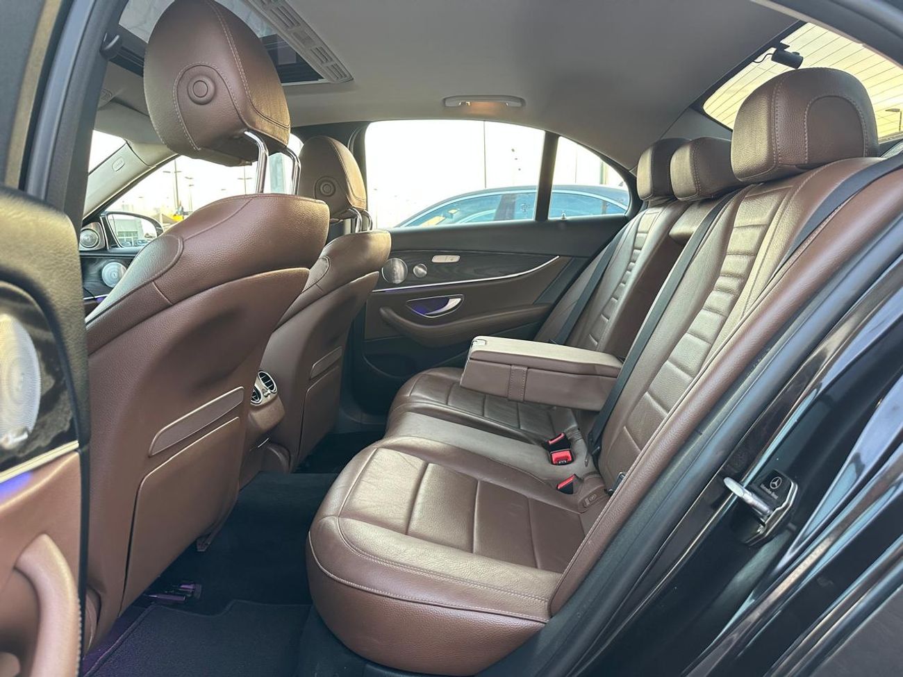 مرسيدس بنز E300 Mercedes E300