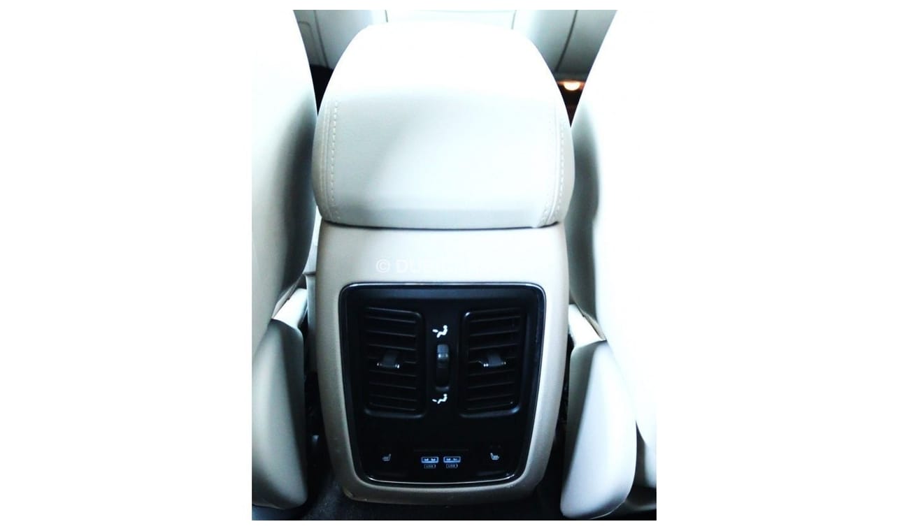 Jeep Grand Cherokee Limited Jeep Grand Cherokee 2015 GCC in excellent condition