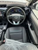 Toyota Hilux SR5 shape
