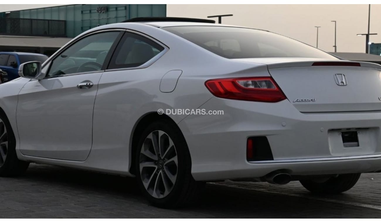 هوندا أكورد كوبيه 2015 خليجي بحالة ممتازة بدون حوادث