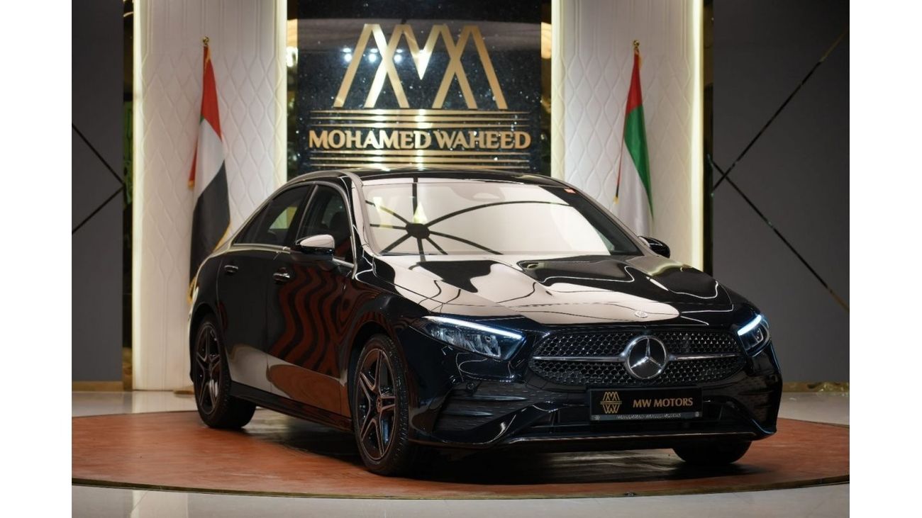 Mercedes-Benz A 200 ✔ AMG Package ✔ Panoramic roof ✔ Self-parking system