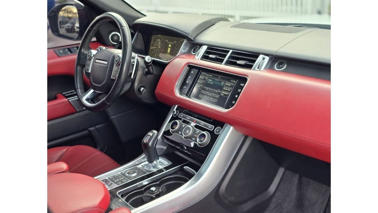 Land Rover Range Rover Sport SPORT SUPERCHARGED 2016 GCC 2KEYS // ORGINAL PAINT // ACCIDENT FREE // PERFECT CONDITION