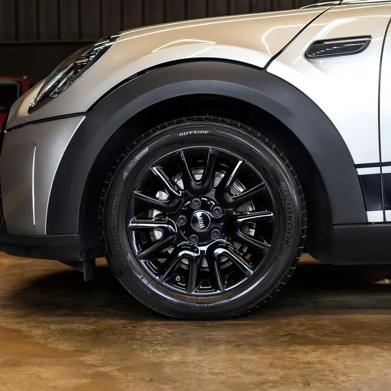 Mini Cooper SD AED 1,436 P.M • 0% Downpayment • Mini Cooper Std • Agency Warranty And Service Contract