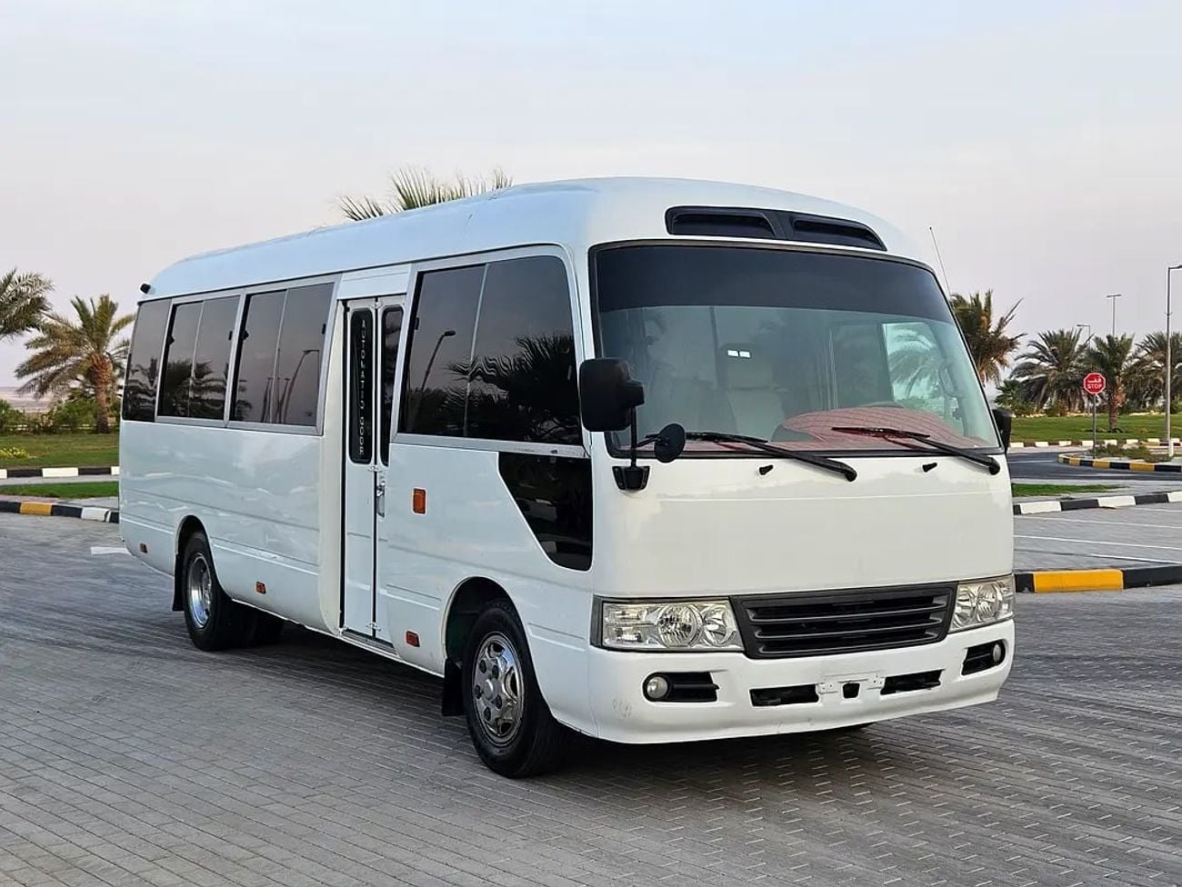 تويوتا كوستر LWB