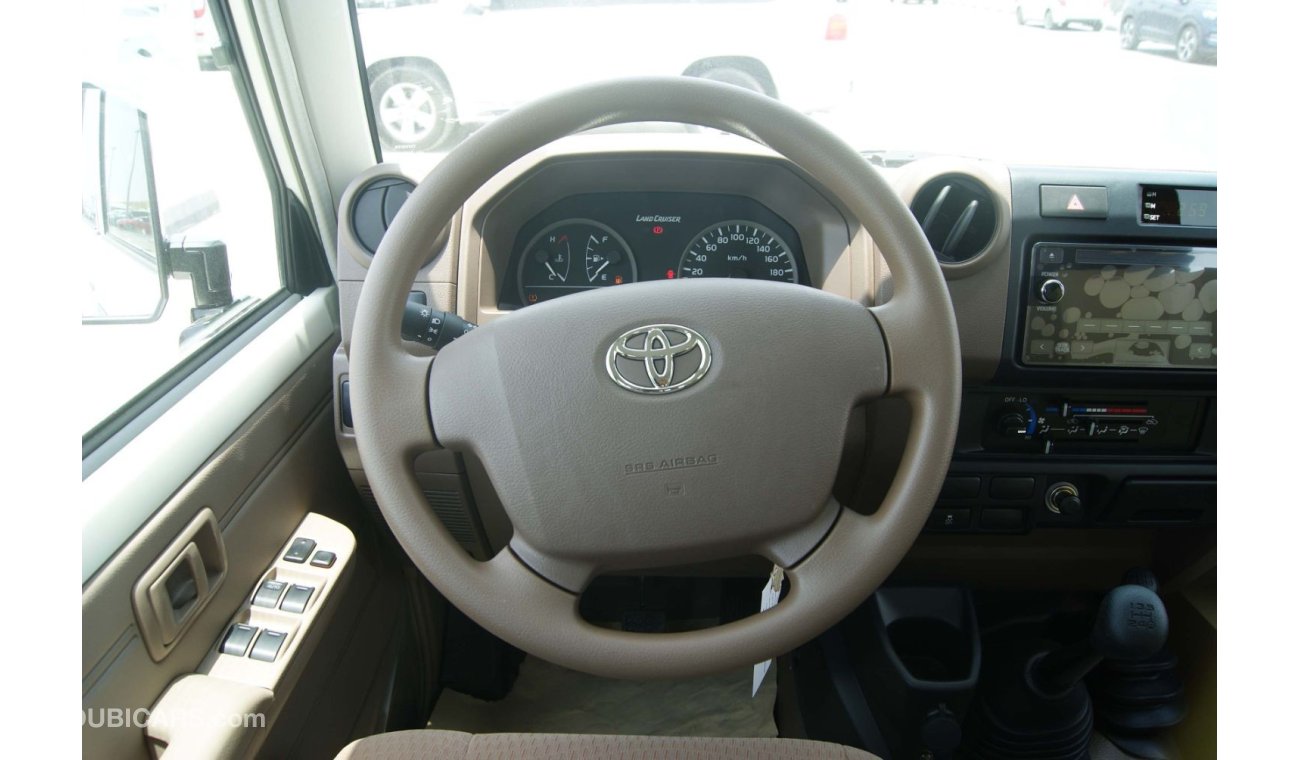 Toyota Land Cruiser Pick Up 4.5L V8 DIESEL 4WD DOUBLE CABIN STD E MANUAL (Only For Export Outside GCC Countries)