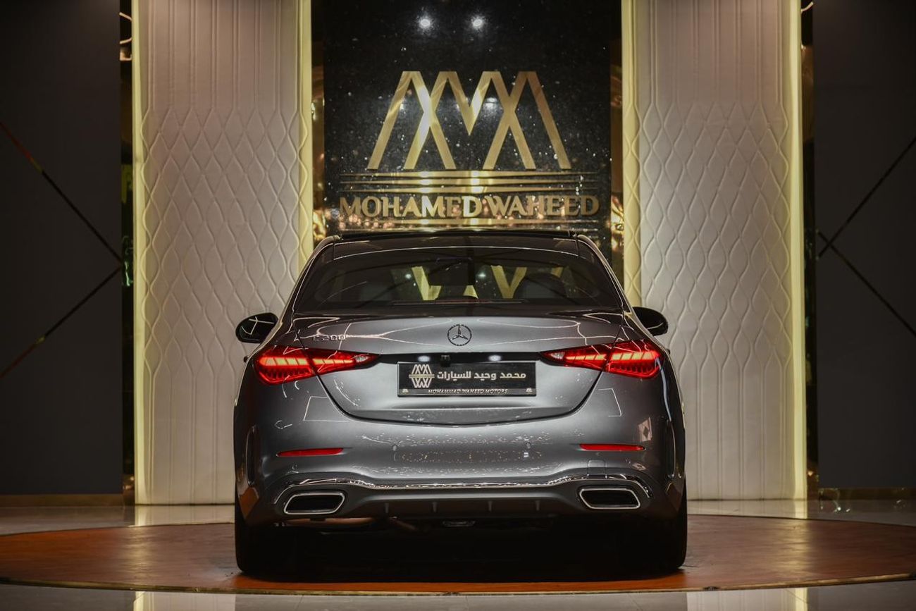 Mercedes-Benz C 200 ✔ Panoramic Roof ✔ Front/Rear sensors