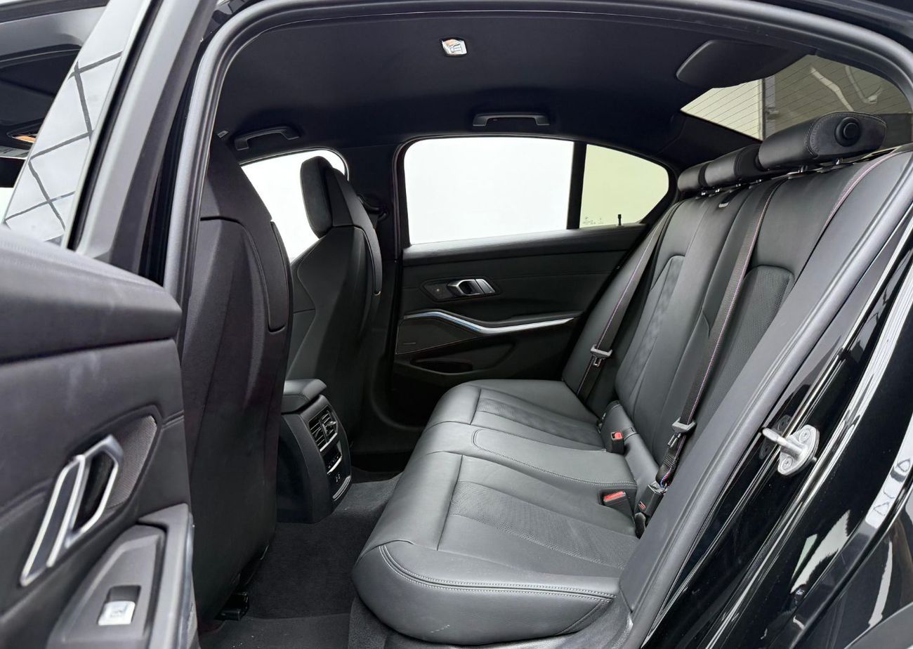 BMW M3 2025 BMW M3 Competition, 2029 BMW Warranty + Service Pack, Very Low Km, Fully Loaded, GCC