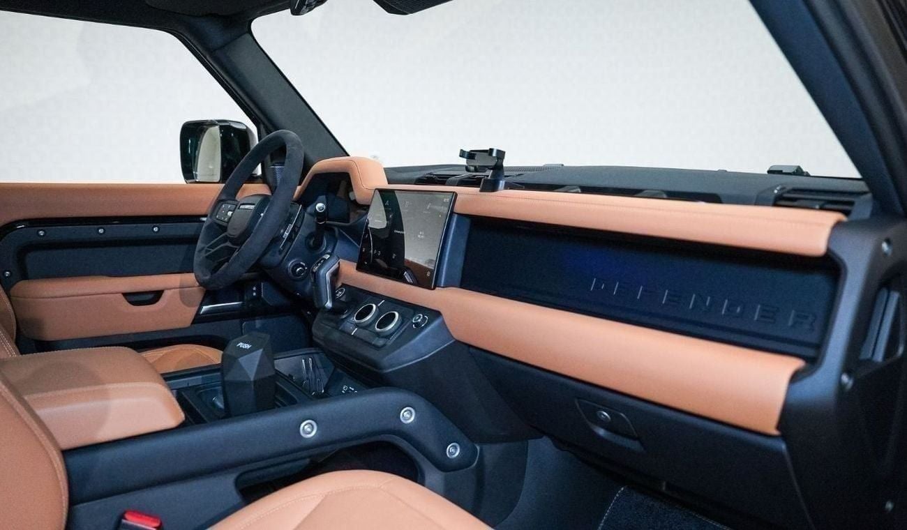 Land Rover Defender P525 Edition | AED 7,475 PM | Warranty 07-2029 | GCC