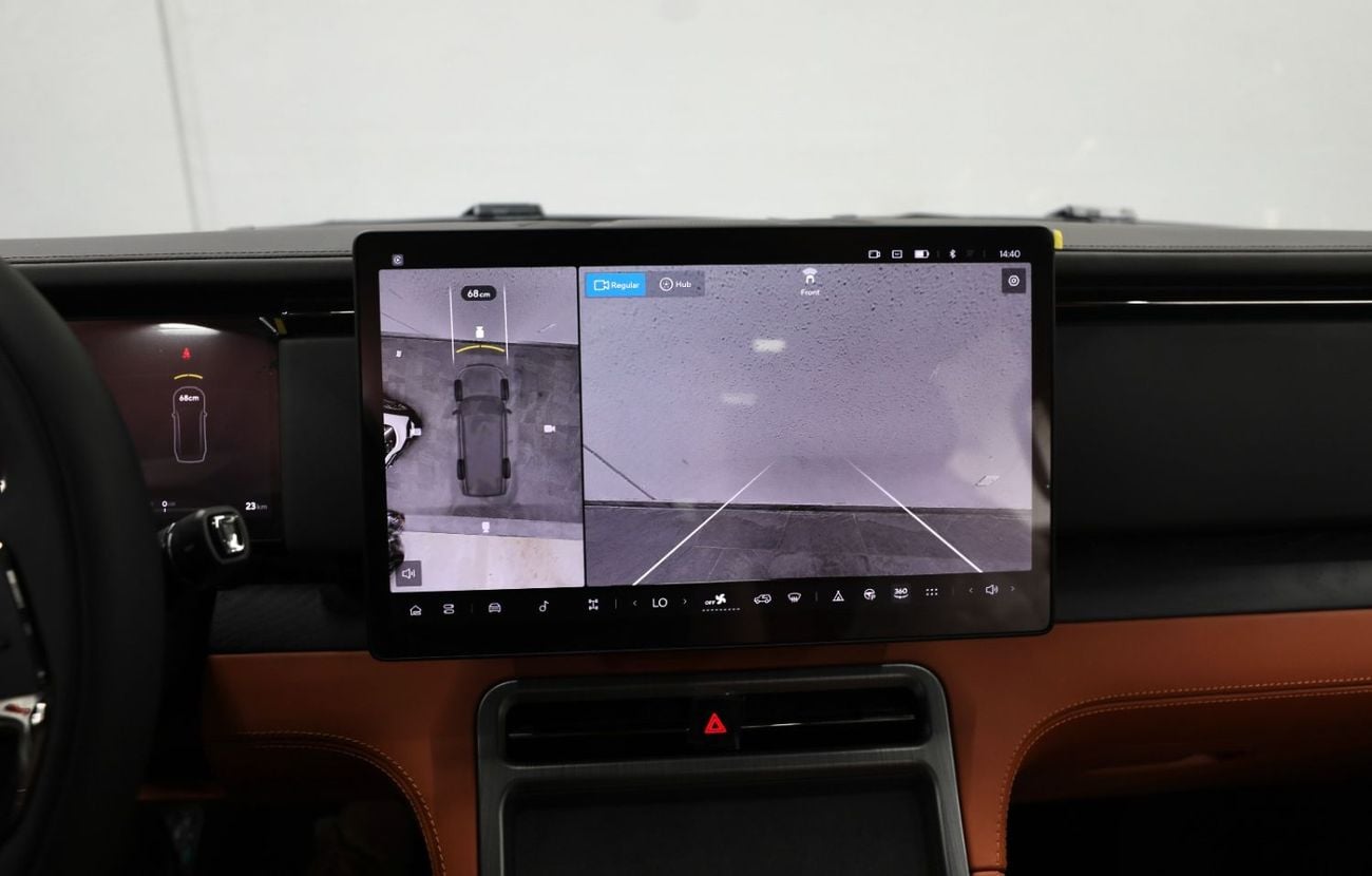 روكس 01 VIP 7 Seats | Brand New | 3,600 monthly | 5 Years Warranty | AED 4,400 monthly with 0% Downpayment |