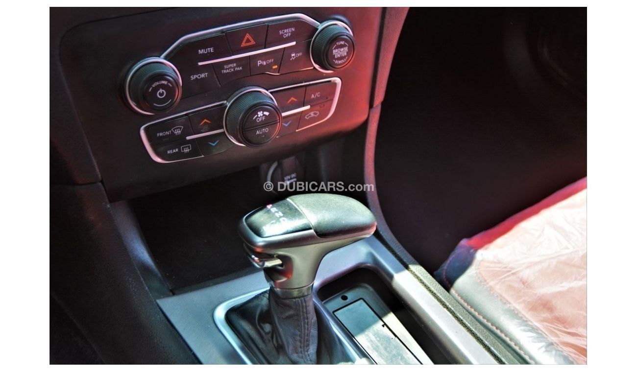 Dodge Charger 5.7L R/T *EID SALE OFFERS*HEMI /V8/5,7L/RT*SRT KIT/*WIDE BODYAED/ORIGINAL AIR BAG/PER MONTH 960 AED
