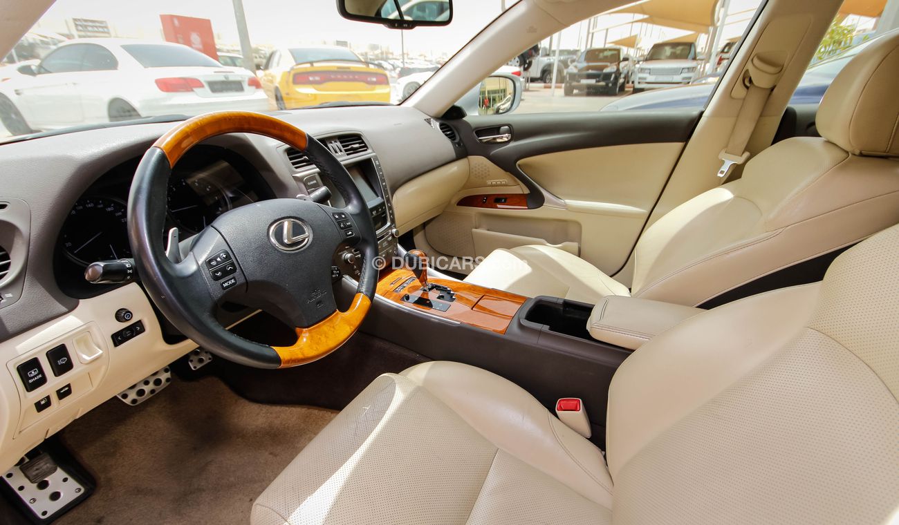 Lexus IS300