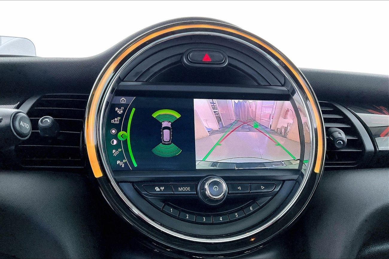 سوزوكي جيمني GL W/Cruise Control | عرض العيد الحصري | خالية من أضرار الفيضانات