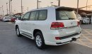 Toyota Land Cruiser TOYOTA LAND CRUISER 2017 V6 GCC