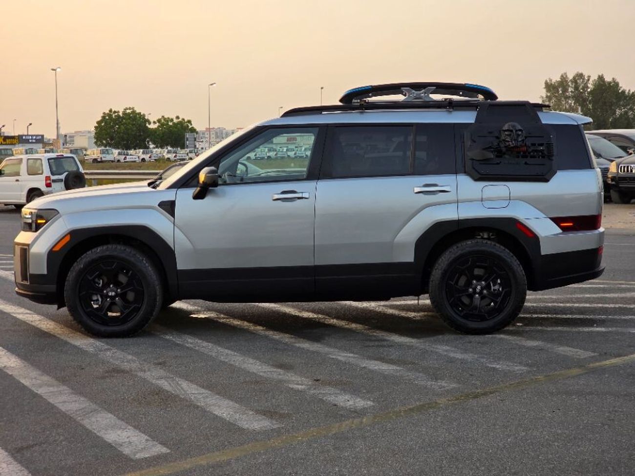 هيونداي سانتا في 2024 Model XRT full option 4x4, sunroof and 7 seater