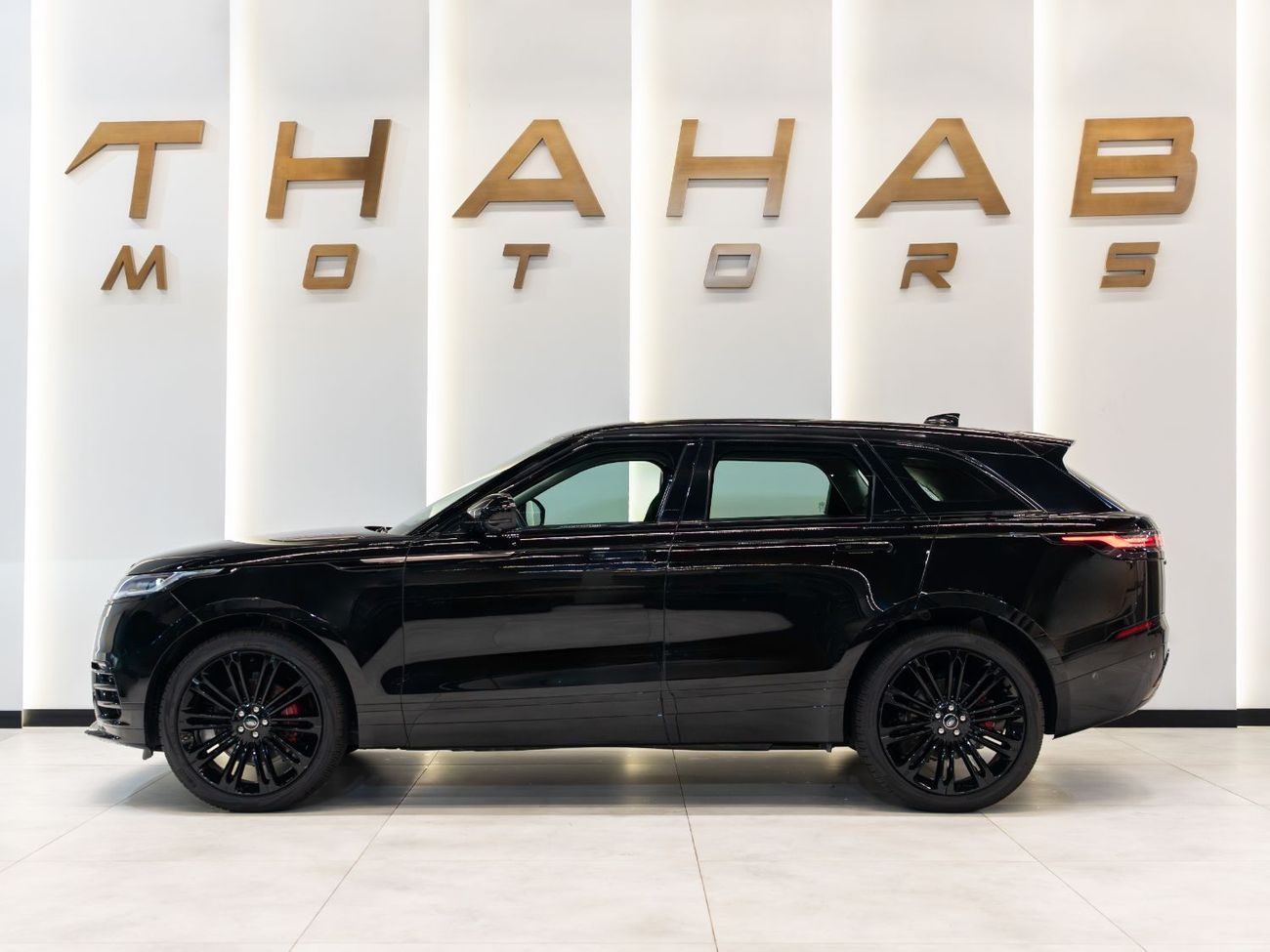 Land Rover Range Rover Velar P250 R-Dynamic S 2.0L - R-DYNAMIC P250 | 2025 | LOW MILEAGE | PERFECT CONDITION