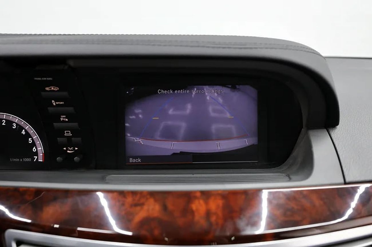 مرسيدس بنز S 350 Upgrade Newest Shape | Maybach Kit | GCC | Perfect Condition Ref#A314640