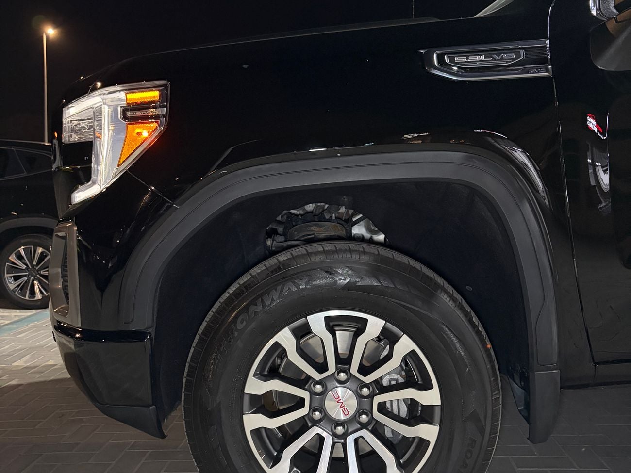 جي أم سي سييرا 1500 CREWCAB AT4