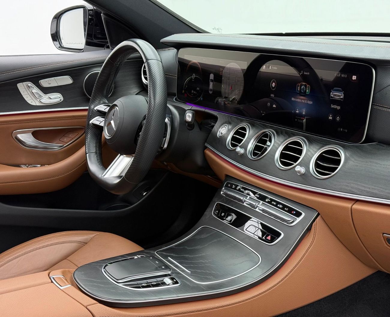 مرسيدس بنز E300 2023 Mercedes Benz E300 AMG, 2028 MB Warranty + Service Pack, Full MB Service History, GCC