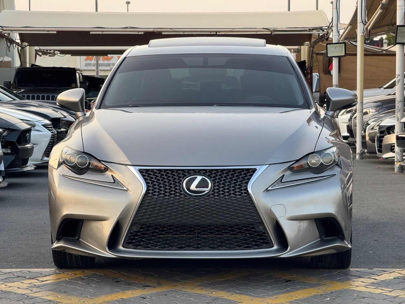 لكزس IS200t F Sport 2.0L